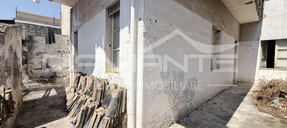 3 Schlafzimmer Haus in San Gregorio di Catania, Italy, Nr. 326918 14