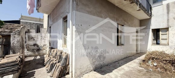 3 Schlafzimmer Haus in San Gregorio di Catania, Italy, Nr. 326918 5