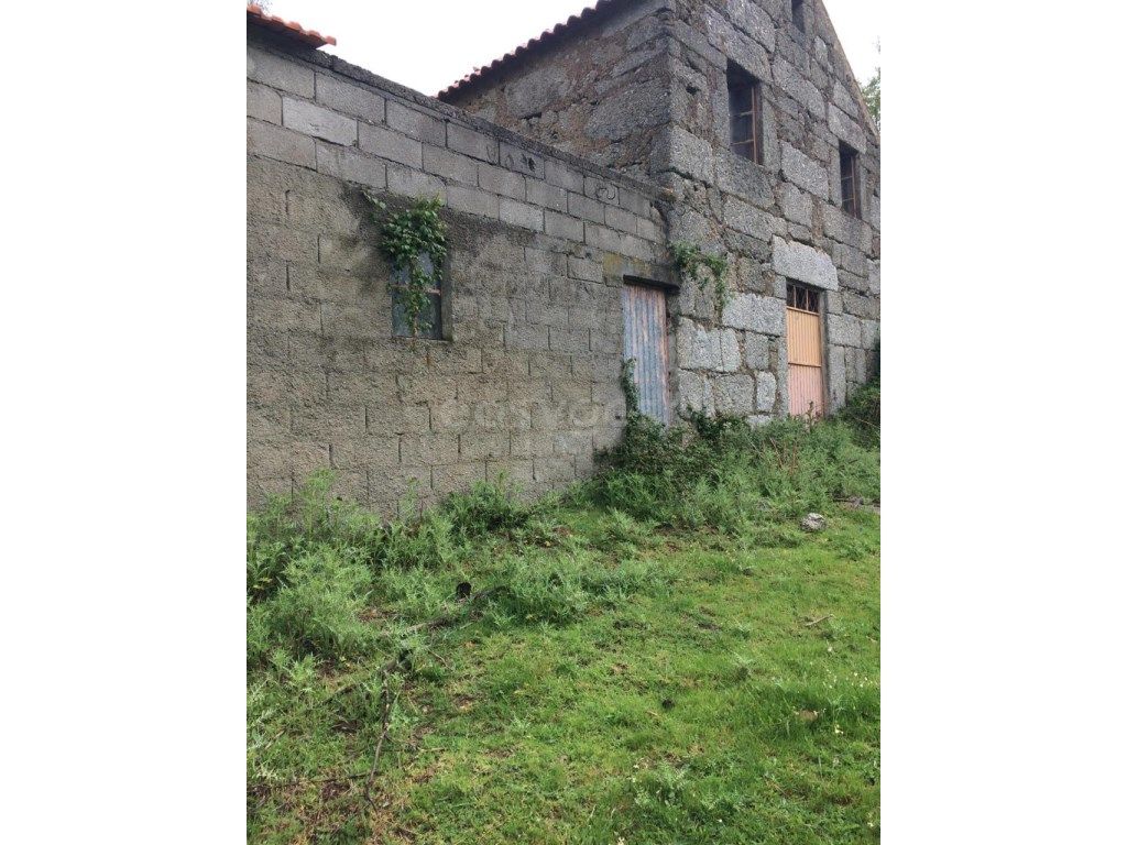 Casa de 9 dormitorios en Celorico da Beira, Portugal No. 236367