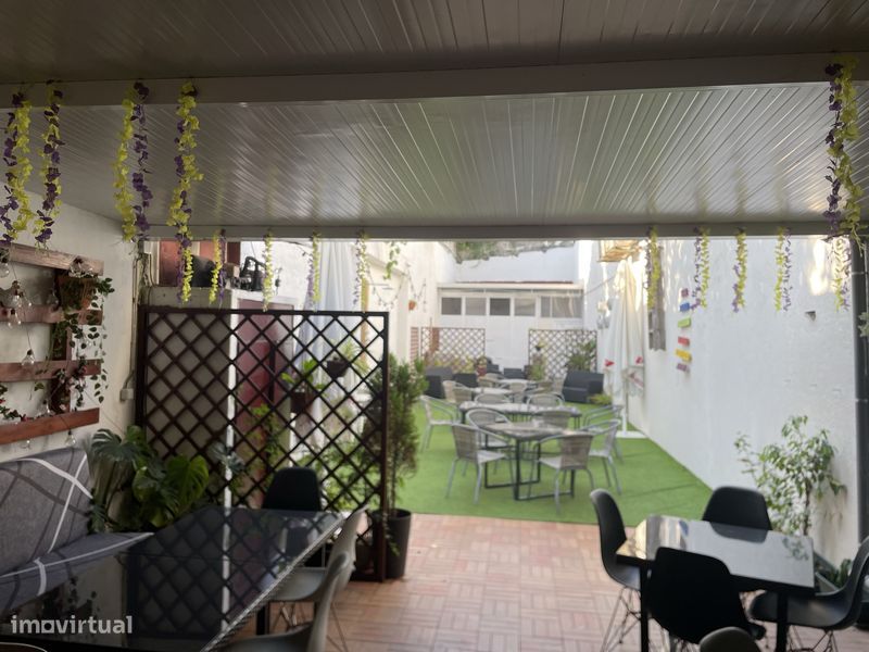 200m² Commercial property in Porto, Portugal No. 242845