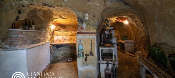 Дом с 13 комнатами в Монкукко Торинезе, Италия № 299709 22