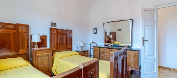 8-Zimmer Wohnung in Genoa, Italy, Nr. 133954 6