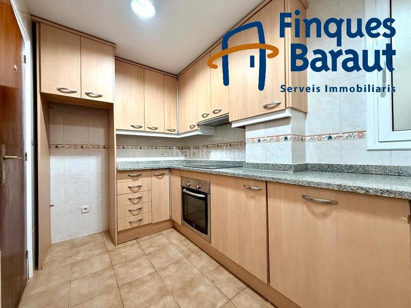 3 bedrooms Apartment in Figueres, Spain No. 202332
