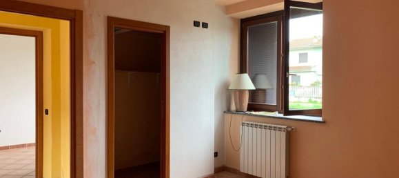 3 rooms Apartment in Vigevano, Italy No. 84509 11