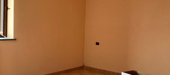 3 rooms Apartment in Vigevano, Italy No. 84509 17