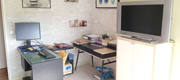 Studio in Noisy-le-Grand, France, Nr. 330579 4