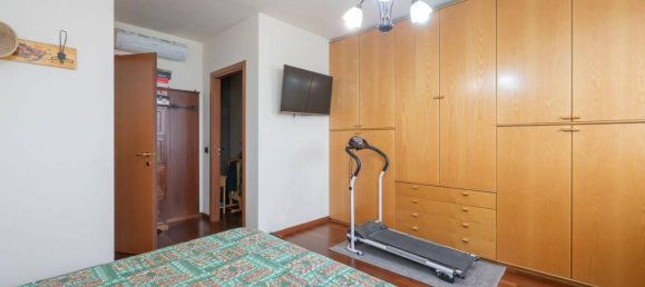 Apartamento de 5 habitaciónes en Legnano, Italy No. 142243 25