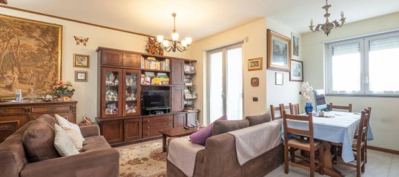 Apartamento de 5 habitaciónes en Legnano, Italy No. 142243 14