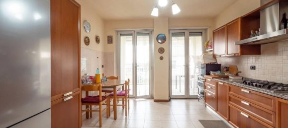 Apartamento de 5 habitaciónes en Legnano, Italy No. 142243 3