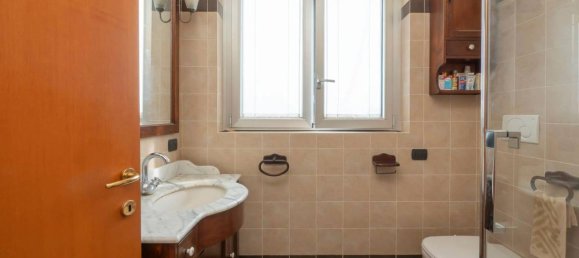 Apartamento de 5 habitaciónes en Legnano, Italy No. 142243 22