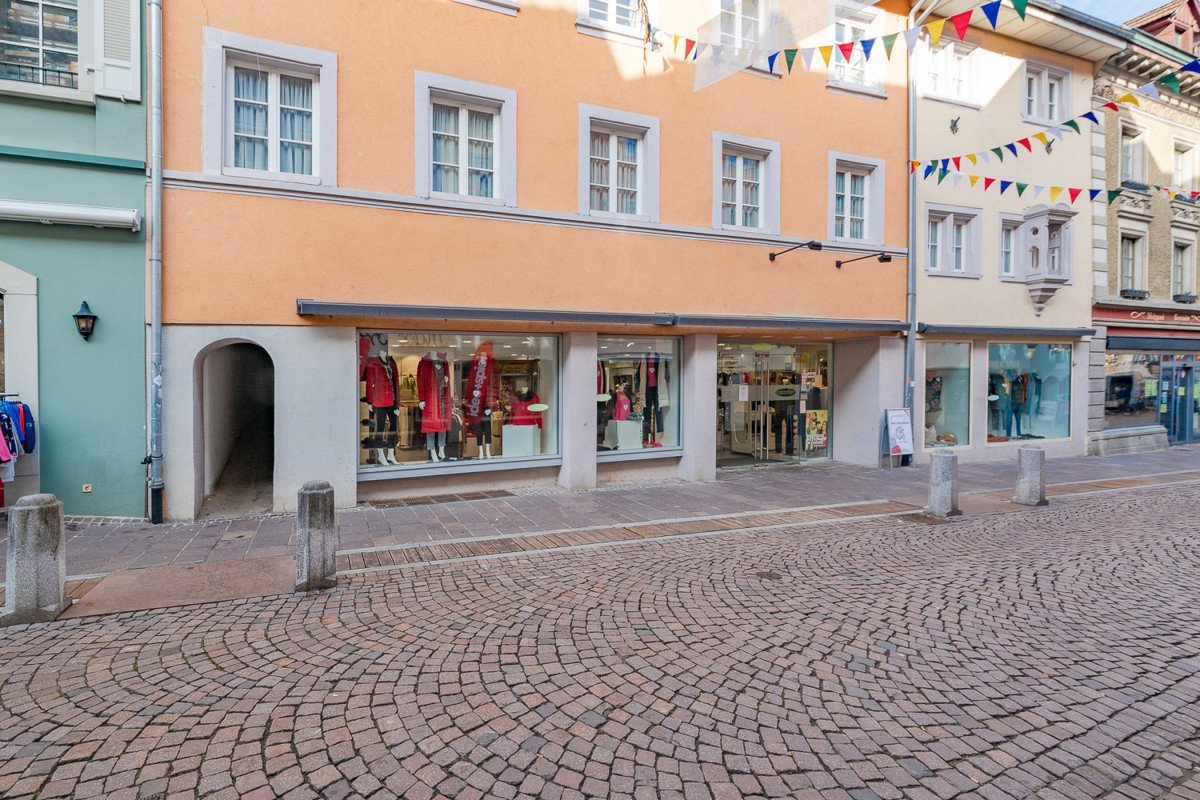 856m² Commercial property in Freiburg im Breisgau, Germany No. 63745