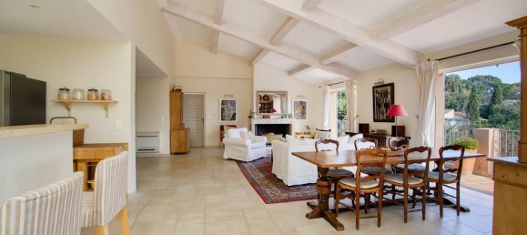 4 bedrooms Villa in Rayol-Canadel-sur-Mer, France No. 99979 7