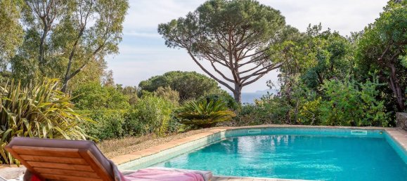 4 bedrooms Villa in Rayol-Canadel-sur-Mer, France No. 99979 4