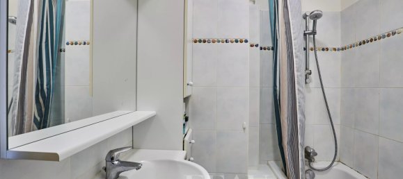 2 bedrooms Apartment in Paris, France No. 146172 15