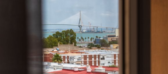 Квартира с 3 спальнями в Кадис, Испания № 161353 2