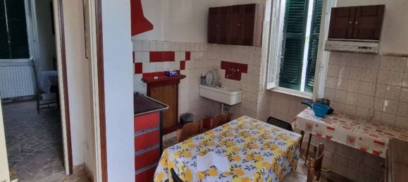 3 Schlafzimmer Haus in Varese, Italy, Nr. 166232 15