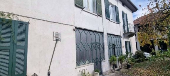 3 Schlafzimmer Haus in Varese, Italy, Nr. 166232 3