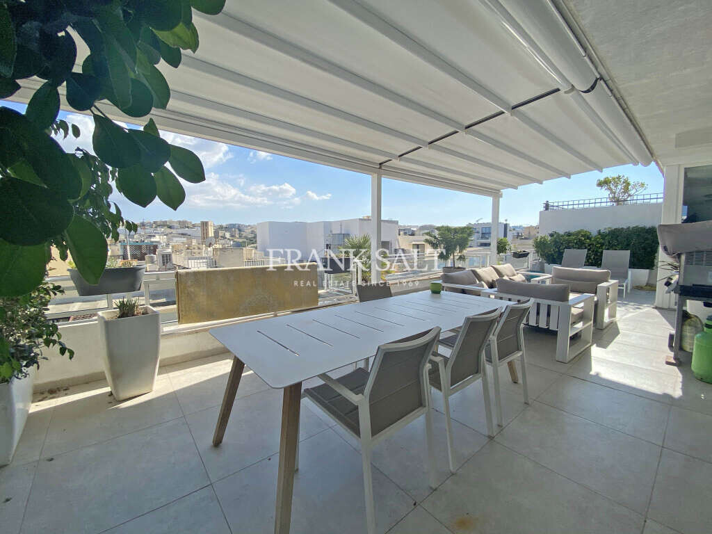 Пентхаус с 2 спальнями в Сент-Джулианс, Мальта № 10062