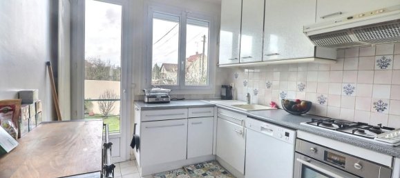 4 bedrooms House in Acheres, France No. 187736 6