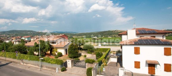 3 bedrooms House in Verona, Italy No. 340928 27