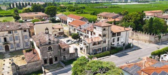 3 bedrooms House in Verona, Italy No. 340928 3