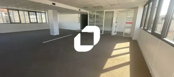 223m² Office in Boulogne-Billancourt, France No. 302357 8