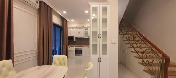 Villa T4 em District 7, Vietnam N.º 10221 8