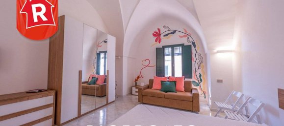 1 bedroom Apartment in Lizzanello, Italy No. 302310 5