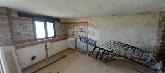 Вилла с 3 спальнями в Кальтаджироне, Италия № 330042 7