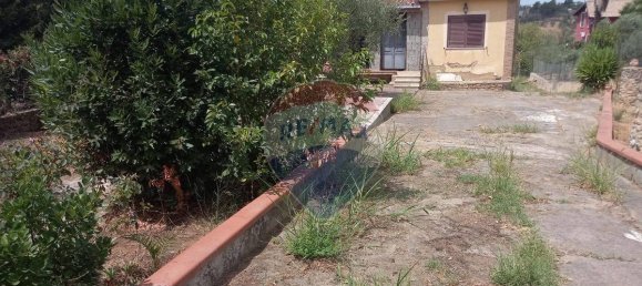 Вилла с 3 спальнями в Кальтаджироне, Италия № 330042 19