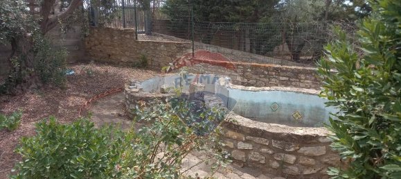 Вилла с 3 спальнями в Кальтаджироне, Италия № 330042 18