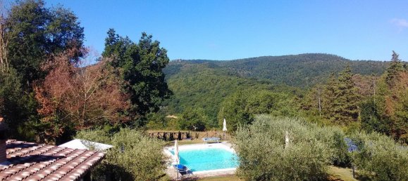 6 chambres Maison à Passignano sul Trasimeno, Italy No. 53687 7