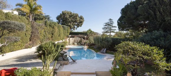 4 bedrooms Commercial property in Cannes, France No. 38252 3