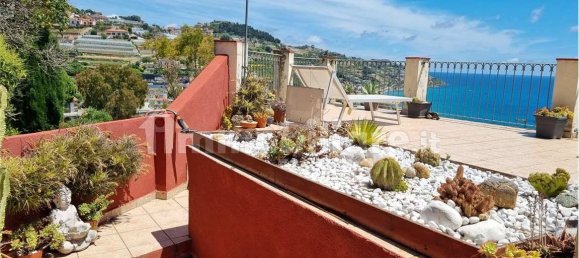 Villa de 2 dormitorios en Sanremo, Italy No. 217185 8