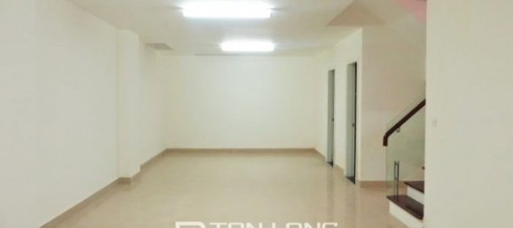 3 Schlafzimmer Villa in Long Bien, Vietnam, Nr. 3440 15