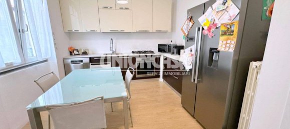 4 Schlafzimmer Villa in Malnate, Italy, Nr. 275277 27