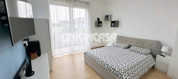 4 Schlafzimmer Villa in Malnate, Italy, Nr. 275277 31