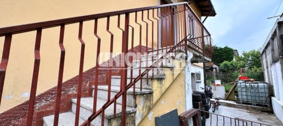 4 Schlafzimmer Villa in Malnate, Italy, Nr. 275277 17