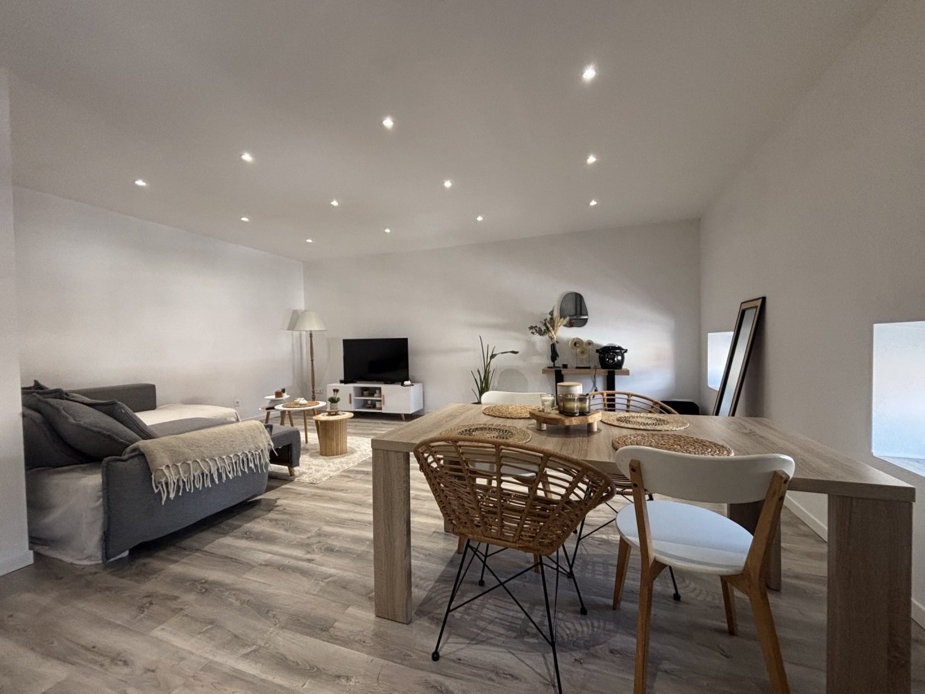 2 bedrooms Apartment in Bouzonville, France No. 236447