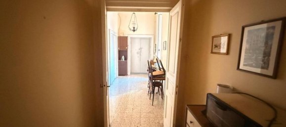 Квартира с 5 комнатами в Неаполь, Италия № 35944 7