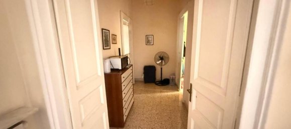 Квартира с 5 комнатами в Неаполь, Италия № 35944 27