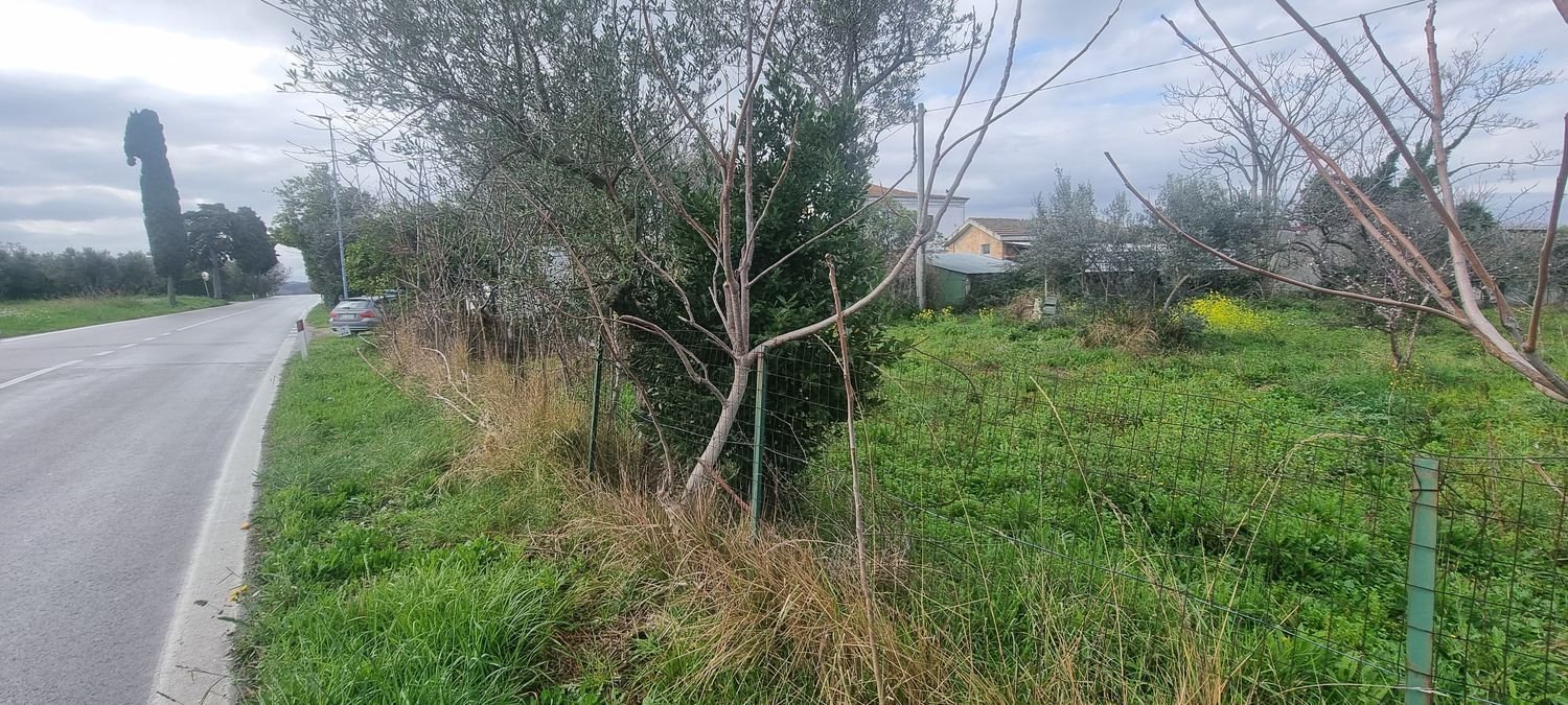 Grundstück in Ortona, Italy 2200m², Nr. 9772