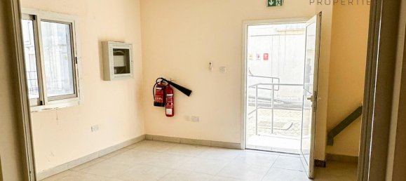 473.8m² Warehouse in Dubai, UAE No. 41595 2