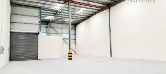 473.8m² Warehouse in Dubai, UAE No. 41595 5