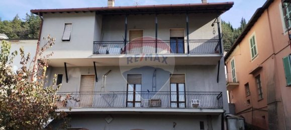 10 rooms Apartment in Terni, Italy No. 6027 8