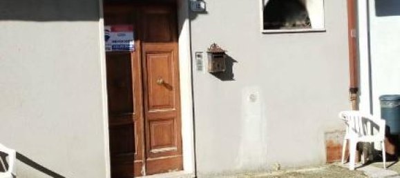 10 rooms Apartment in Terni, Italy No. 6027 5