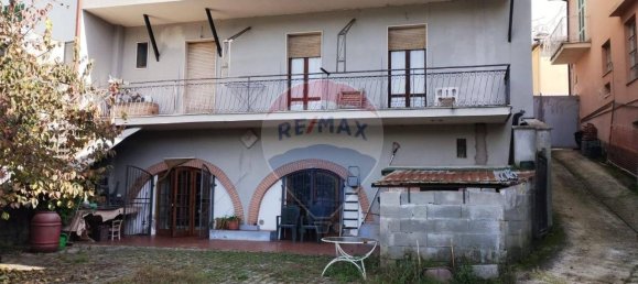 10 rooms Apartment in Terni, Italy No. 6027 9