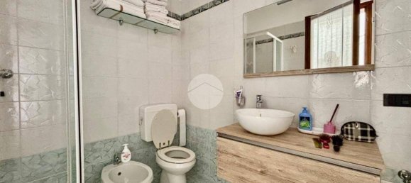 Apartamento de 3 dormitorios en Desenzano del Garda, Italy No. 318956 8