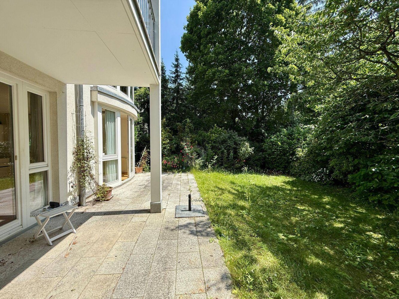 4غرفة شقة في Hinterbruhl, Austria رقم 243846