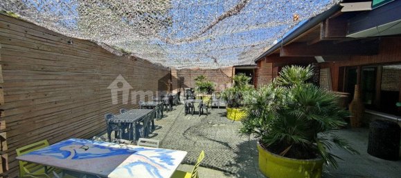 Imóvel comercial em Desenzano del Garda, Italy 300 m² N.º 304587 22